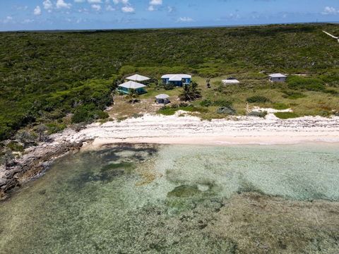 Seclusion, Privacy and Breathtaking Views is what you will experience here! Three cottages located on 3.13 acres with 525 feet of beach front is a tropical dream come true. The sound of the ocean waves is constant and the warm tropical breezes so rel...