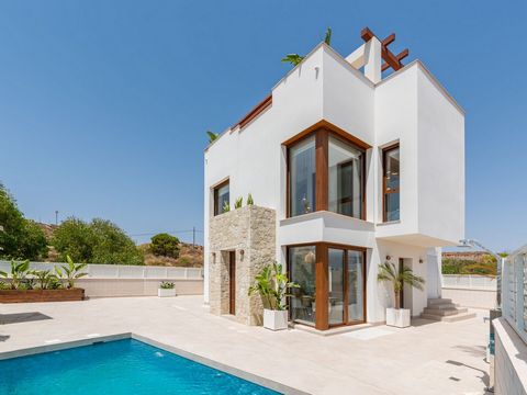 Residencial Monte Carmelo à Vera Playa (Almeria) Villas de luxe avec différentes options de parcelles allant de 230 m2 à 353 m2 et différentes possibilités d’orientation, la propriété a une superficie construite de 122 m2 et sont réparties en 3 chamb...