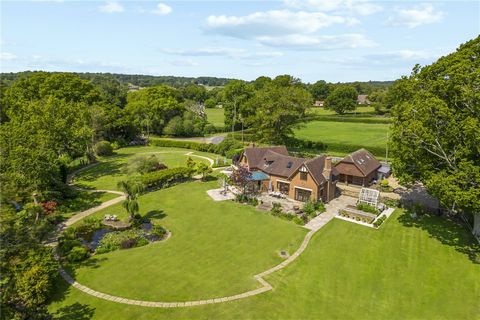Introducing Red Oaks, an exclusive New Forest home boasting unparalleled elegance and nestled within country gardens and paddock spanning approximately 3 acres. With awe-inspiring views of the surrounding countryside, this extraordinary residence enj...