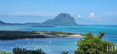 Luxury architect villa, located in the heart of a highly sought-after and secure residence, offering an idyllic setting and breathtaking panoramic views of Le Morne and the surrounding lagoon . With its 4 ensuite bedrooms and a land area of over 4000...