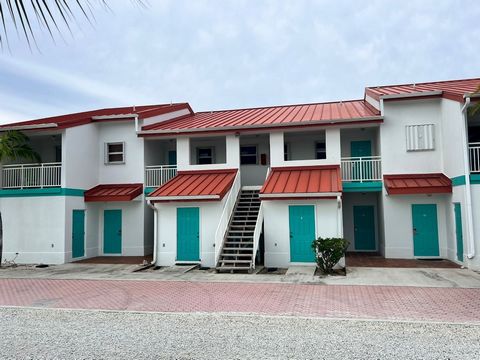 Accessible Luxury Just 48 Nautical Miles from Florida: Unit 16B & C at Bimini Cove Escape to the enchanting beauty of Bimini Cove, South Bimini, where Unit 16B & C awaits only 48 nautical miles from the coast of Florida. This extraordinary property o...