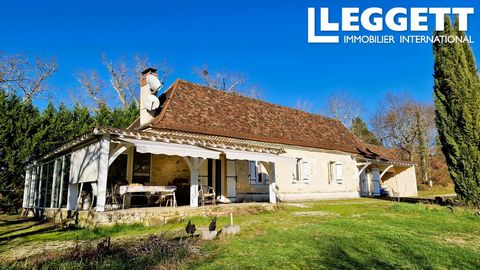 A26576SAG24 - Lovely 3 bedroom stone farmhouse offering 120m² of living space set in 1 hectare of land with a pond and woodland and magnificent views of the surrounding countryside with sunshine from first light to nightfall. Entirely on one level th...