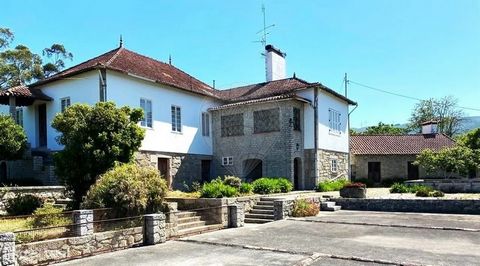 DESCRIPTION In the heart of Alto do Minho! If you are looking for a villa, to give your personal touch, built on a sturdy stone base in a quiet place, the dream can come true. Quinta Montenegro is one of the most exciting properties in Valença, it ha...