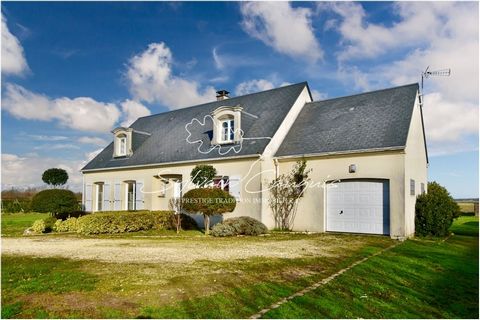 Dpt Loiret (45), à vendre proche de CHATEAUNEUF SUR LOIRE maison 8 pièces de 163m2 au sol - 5 chambres - Garage - Terrain de 3 447,00 m²