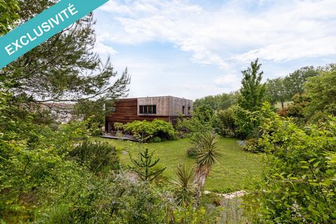Located in Nailloux, this property offers an ideal setting combining tranquility and amenities. Close to shops and schools, it benefits from a pleasant environment, typical of this charming town. Its vast green spaces and its salt swimming pool invit...