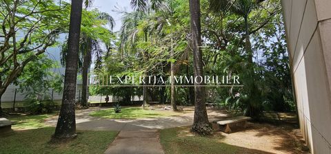 APARTMENT FOR SALE IN CAYENNE. Close to all amenities, shops, service shops, universities... Beautiful T3 apartment of 65 m2 with terrace of 12m2 and garden of about 50m2. In a well-maintained residence with no work to be done, nice 3-room apartment ...