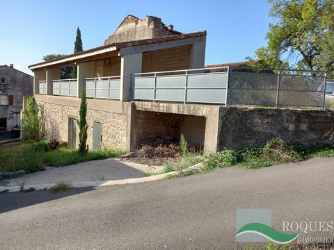 In a hamlet in the commune of Villemagne l'Argentiere, for sale former vaulted community hall. Possibility to transform it into a residential house. Ground floor: vaulted social room of 37 m2, sanitary area 12 m2, also 4 m2. 1st floor: Covered terrac...