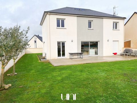 New property at Uni Immobilier! New Exclusive! Very nice house of 132m2 on a plot of 461m2, at the gates of Bayeux and all shops! LOCATION: Vaucelles, a town bordering Bayeux Discover this property through the words of the owners: 'We had this house ...