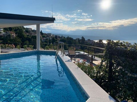 We offer a fantastic villa in the center of Opatija. The villa with a net area of 641 m2 consists of four floors. On the ground floor there is a garage with eight parking spaces, storage and engine room. The villa consists of a high ground floor, 1st...