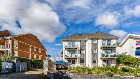 Less than 200 meters to the Blue Flag beach at Sandbanks this apartment is the perfect seaside home. Beautifully presented with a high specification and finish throughout it comfortably sleeps four guests. A great lock up and leave in a modern and so...