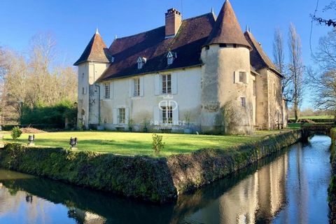 Situated in a quiet area just 35 minutes from Angouleme and nestled in an exceptional setting, this magnificent 7 bedroom, 16th, 17th and 18th Century chateau has been beautifully and tastefully renovated by the current owner. With a seductive and au...