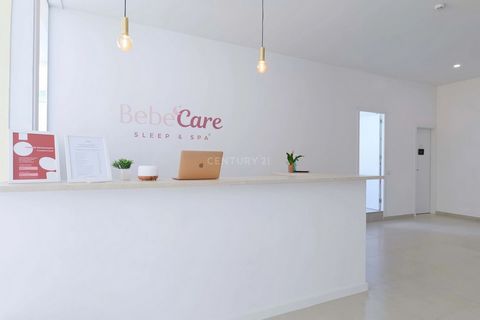 TRANSFER of Wellness Centre (Clinic) and Baby Spa in Albufeira Do you dream of investing in a UNIQUE concept in the Algarve? Don't miss out on this opportunity to own a successful, fully operational business in a central, strategic location in Albufe...