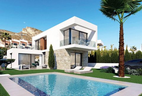 EXCLUSIEVE VILLA IN SIERRA CORTINABeleef de ervaring van mediterrane rust in deze charmante villa in het BAHIA GOLF-gebied, Finestrat. Met een oppervlakte van 151 m² en een perceel van 452 m² biedt dit nieuwe pand een exclusieve levensstijl tussen de...