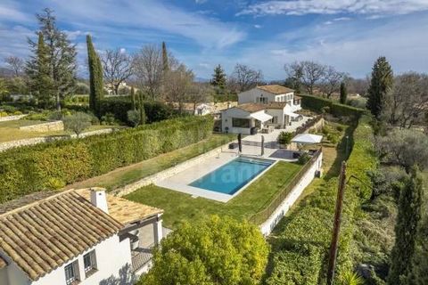 SOLE AGENT : In a privileged setting, a master residence and its charming guest house boasting unimpeded country views stretching down to the sea, tastefully appointed and decorated, nestled in Mediterranean grounds of 2,975 sqm with swimming pool an...