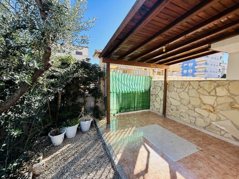 Ground floor apartment for long term rental just 150m from the Oliva beach Consists of 2 double bedrooms 1 bathroom with a walkin shower a recently reformed kitchen and a living room The property offers a fantastic fully fenced outside space with fru...