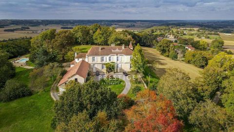 Well located close to the boundary of three departments and within a few kilometres of a town with a wide range of facilities, this superb 10 bedroom chateau has a vast living area of 850m2 and set within around 10 hectares of land. Well located, the...