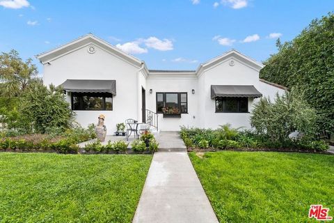 This beautifully renovated and thoughtfully designed property, comprising 2 distinct structures on the lot, is a must-see! Both homes have separate addresses and private entrances. The primary residence features 3 spacious bedrooms and 2 elegant bath...