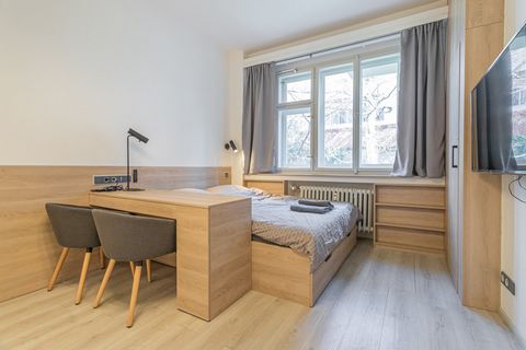 ◆ Modern Studio renovated in 2019, Windows facing to a quiet courtyard ◆ Located in the popular business & shopping part of Prague -Smíchov ◆ Shopping Mall 
