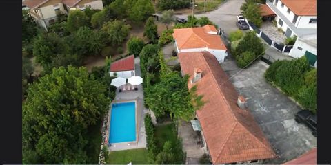 Located 1500 meters from the Historic Center of Amarante, Casa do Tapado is one of the oldest in Cepelos. It is a house that has excellent conditions for resting and spending holidays, as well as exploring the region, such as the Marão, Alvão mountai...