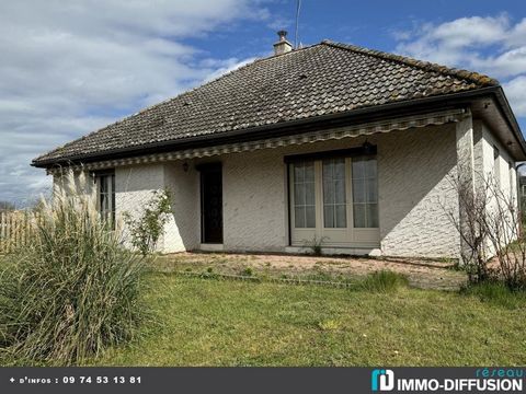 File FRP159931: Exclusive, for sale, Lurcy-Lévis entrance to town, residential house built in 1981, raised on basement. It consists of an entrance to living room with wood stove, hallway with cupboard, fitted kitchen, corridor leading to toilet, bath...