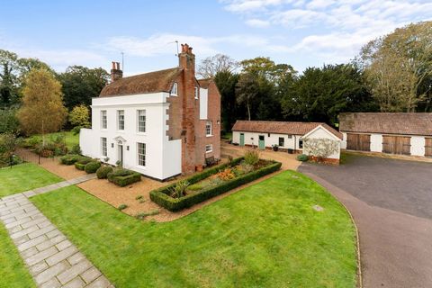 A rare opportunity to acquire this beautifully presented and handsome period home situated on an extremely private, elevated plot in the village of Stansted, within close proximity and has views of the historic windmill. The property offers approxima...