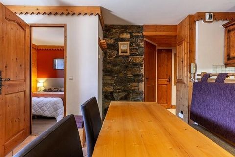 PLAGNE AIME 2000 – Residenza Les Hauts Bois. Grazioso appartamento con balcone esposto a est con vista sulle montagne e accesso diretto alle piste. Residenza recente di qualità situata vicino alle piste. Il residence dispone di piscina e zona relax. ...