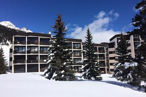 Afstanden: Toegang tot de piste: 100 m ESF & Club Piou Piou: 300 m Dichtstbijzijnde skilift (Chalvet-gondel): 100 m Superette: 170 m / Andere winkels en restaurants: 150 m Busstation: 150 meter Durancia: Nuxe Aquatic Centre en Spa: 800 meter (gratis ...