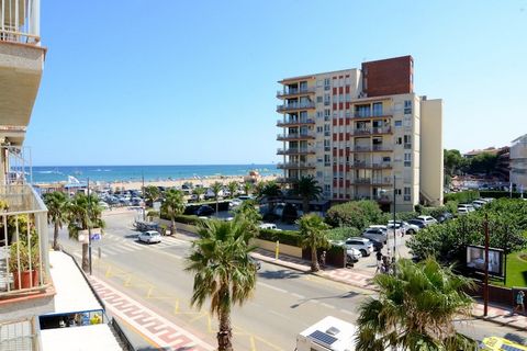 Welkom bij je strandvakantie in l'Estartit! Dit appartement met 2 slaapkamers, geschikt voor 4 personen, biedt een knusse ruimte van 55 m². Het ligt slechts 50 m van het zandstrand van l'Estartit en biedt de ideale omgeving voor een ontspannende vaka...