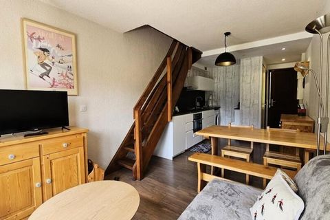 La propriété avec un aménagement charmant offre un séjour confortable pour jusqu'à 4 personnes. Ce duplex de 35 m² comprend une chambre avec deux lits simples pouvant être rapprochés et un séjour avec un canapé lit pour deux personnes supplémentaires...