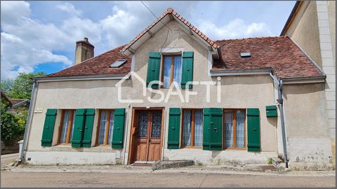 À ERVY-LE-CHATEL, ancienne petite cité médiévale idéalement située entre Troyes et St Florentin avec toutes ses commodités (médecins, pharmacie, écoles, commerces), je vous invite à venir découvrir cette maison pleine de charme édifiée sur 2 niveaux ...