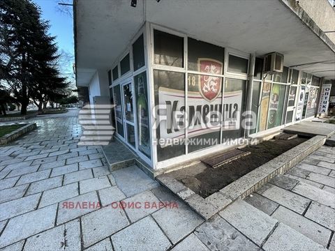 We present to your attention a commercial premises on the ground floor with the status of a grocery store. The property is a separate object, part of a residential building. On a net area of 85 sq.m. are located: a commercial hall of 48 sq.m., two st...