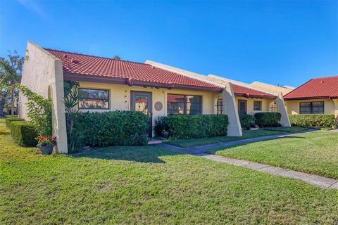 Excited for you to see this beautifully maintained 2 bedroom, 2 bath condo in the 55+ pristine community of Meadowcroft North in Northwest Bradenton. Imagine walking into your end unit condo from your covered carport parking space to a welcoming resi...