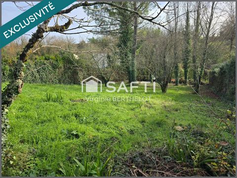 Venez découvrir à Fontenay le Comte, proche de tous commerces ce terrain à bâtir d'environ 475 m2. Ce terrain hors lotissement, partiellement borné et étude de sol réalisée. Libre de constructeur. Alors n'attendez plus appelez moi et allons le visite...