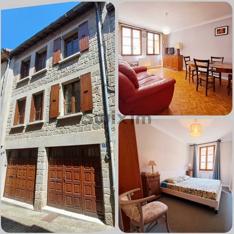 Swixim International Cévennes, offers you this charming house of 74 m2, located in Lozère, in a historic street of the charming village of Villefort. The property that we are showing you is close to the Mas de la Barque, the lake of Villefort and its...