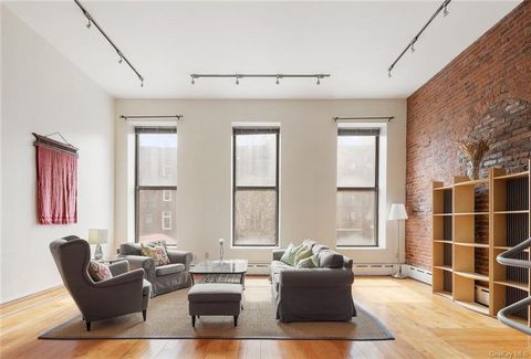 Two-Family Brownstone Dream in Prime East HarlemA sun-drenched two-family brownstone nestled in the heart of East Harlem, 341 East 116th Street offers several potential uses that include a live-work space, an income producing investment property, or ...