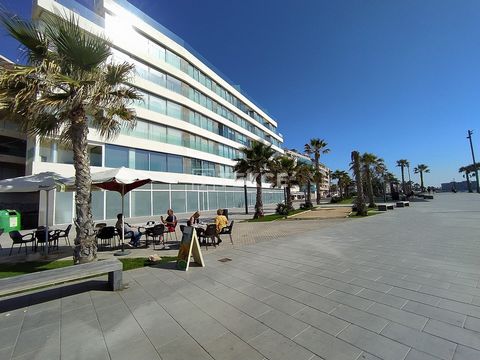 Stora kommersiella fastigheter nära stranden i Torrevieja, Alicante Kommersiella ... ligger i en kuststad i sydöstra Spanien känd för sitt soliga klimat, stränder och närhet till saltsjöar. Torrevieja har varma somrar och milda vintrar. Det erbjuder ...