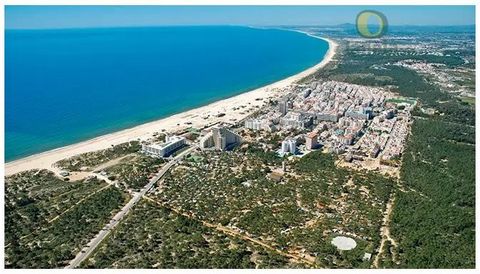 Plot of urban land next to the E.N.125, in Monte Gordo. With a total area of 5750 m2. Opportunity for your project. Energy Rating: Exempt Plot of land along the EN125 in Monte Gordo. With a total area of 5750 m2. Opportunity for your project. For mor...