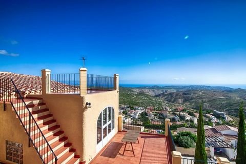 ▷Big Spanish Style Villa with Panoramic Sea View and 4 bedroom situated at Cumbre Del Sol. Entering the villa from the street level in a large living space with views. Next to the living room with fireplace and dining area is the ample kitchen, havin...