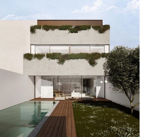 Plot with approved architectural project for construction of a three-story house, with modern and functional architecture that combines aesthetics, comfort and well-being. The focal point of the project is the central staircase, which connects all fl...