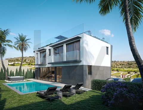 Nous vous présentons cette magnifique villa de 4 chambres située dans la prestigieuse marina d'Albufeira, offrant un style de vie sophistiqué et confortable dans l'un des quartiers les plus recherchés de l'Algarve. Avec une vue imprenable et une comb...