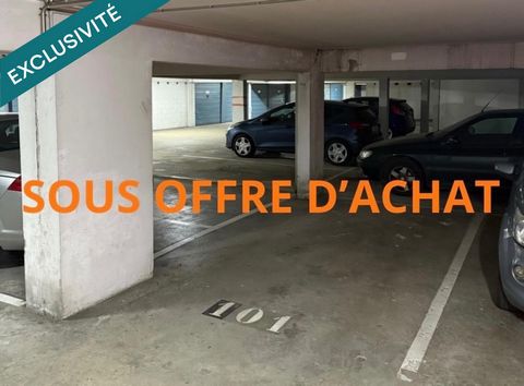 Place de stationnement intérieur sécurisée