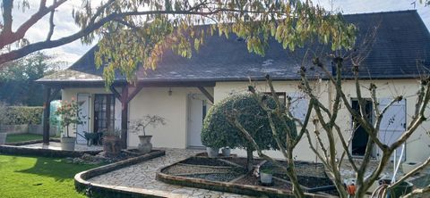 maison de 99 m2 avec 3 chambres avec salon lumineux sur un terrain arboré de 800 m2