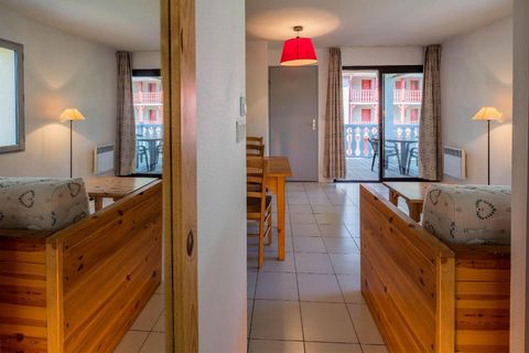Les Trois Vallées is a tourist residence with sauna and indoor swimming-pool, it is situated in the pretty and typical Pyrenean village of Arreau, 200m from the shops, 10km from Saint-Lary Soulan, Pyrenees, France and the cable cars. Additionally, th...