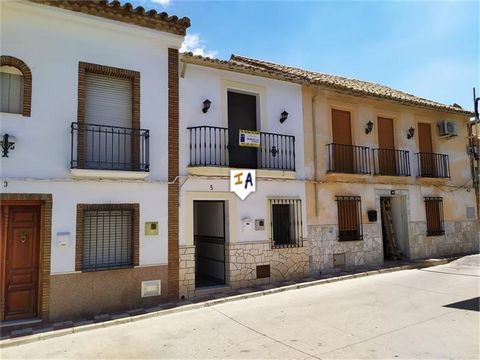 This 4 Bedroom, 2 Bathroom home with a large garden is located in the town of Encinas Reales which is situated near to the highway that connects the famous cities of Malaga, Cordoba and Granada. This house is formed on the ground floor by a hall that...