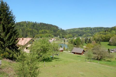 This cosy holiday home in Walscheid, with green and atmospheric surroundings. Ideal for a family or group, it can accommodate 4 guests and has 2 bedrooms. It has a private furnished garden for you to have meals, relax, or get active with kids. This a...