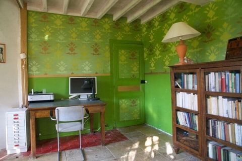 This former farmhouse has been transformed into a typical French country house. It has a nicely furnished garden of 1.5 hectares, and you can stay comfortably with the family. Tannay is a charming village located in an area renowned for its natural b...