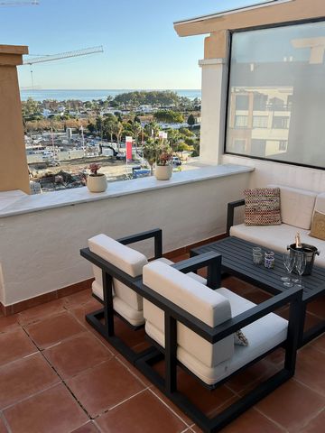 Located in San Pedro de Alcántara. Fantastic 3-bedroom penthouse in the heart of San Pedro. All the amenities are just outside the complex, and the beach is a short walking distance. You don't need a car everything is a few min walking distance....