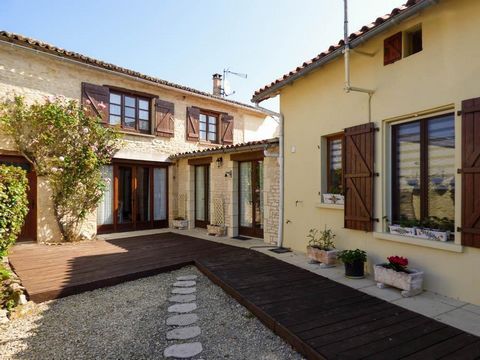 Situated close to Pamproux and approx 15 minutes to the thriving market town St.Maxient L’ecole. This gorgeous house offers 183m2 of living space and benefits from double glazing (wood) oil fired central heating plus 2 wood burners, mains drainage an...