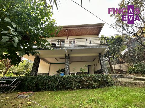 Fincas Eva presents: 2 plots for sale with unsegregated land, in one of them there is a house built. The surface of the house is 183m2 built and 105m2 useful according to cadastre. On the other plot there is no construction but there is the possibili...