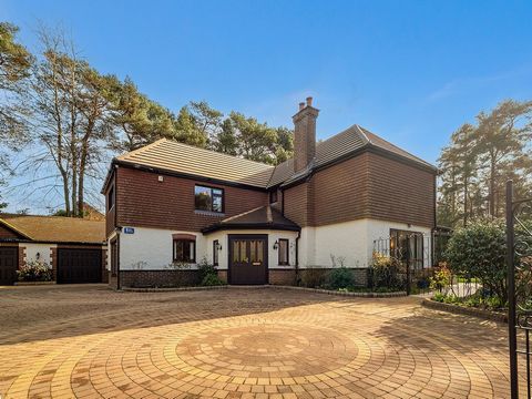 Nestled within the prestigious location of Chilworth in Southampton is this exceptional five bedroom detached house. Boasting over 3,500 square feet in total on a level circa 0.8 acre plot, this residence is available with no onward chain. Freehold |...